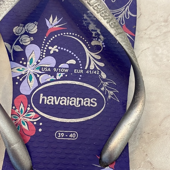 Havaianas Purple & Silver Pattern Flip Flops - Picture 3 of 4